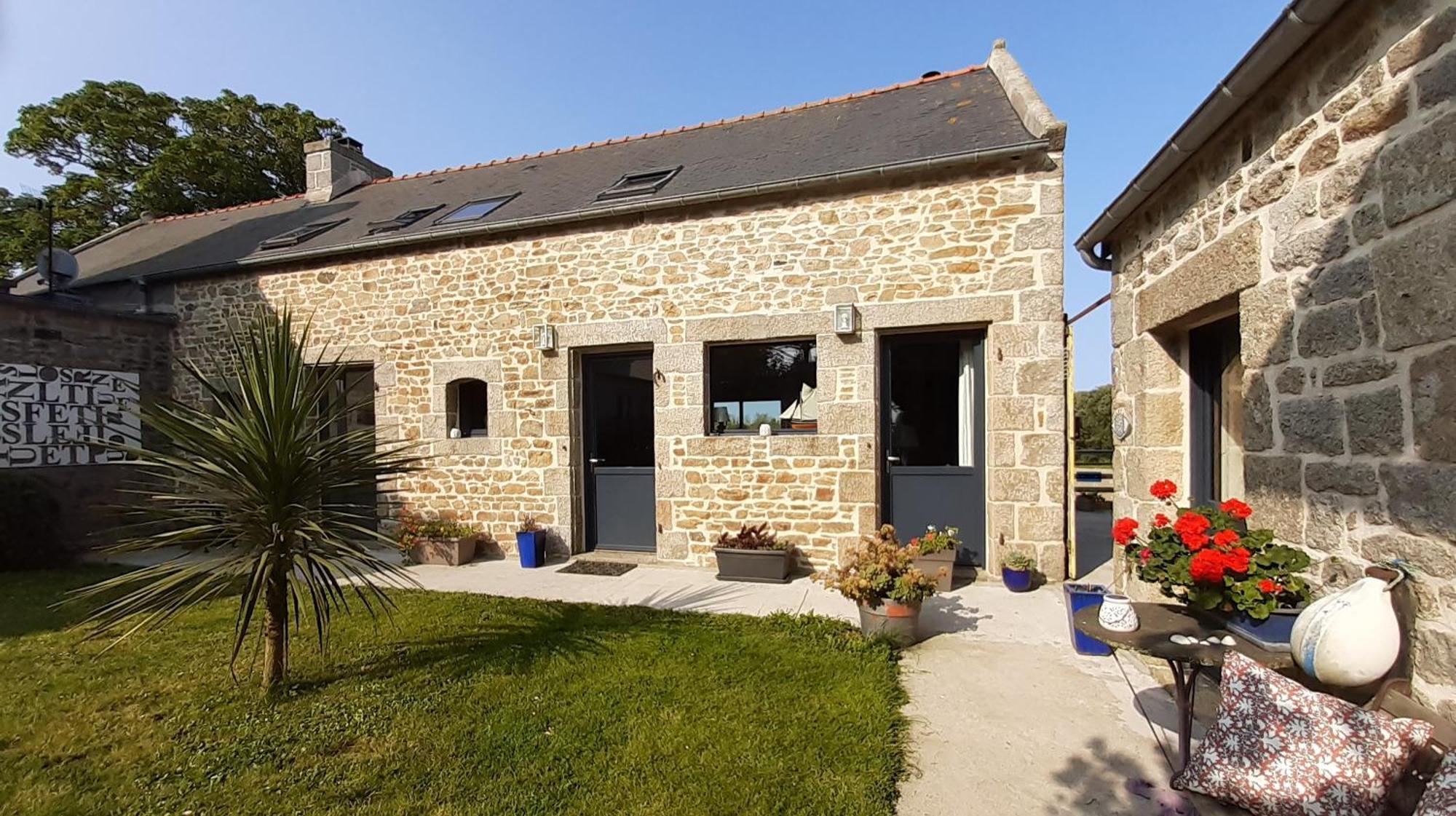 L'Ecurie Kerdoel Villa Cleder Exterior photo